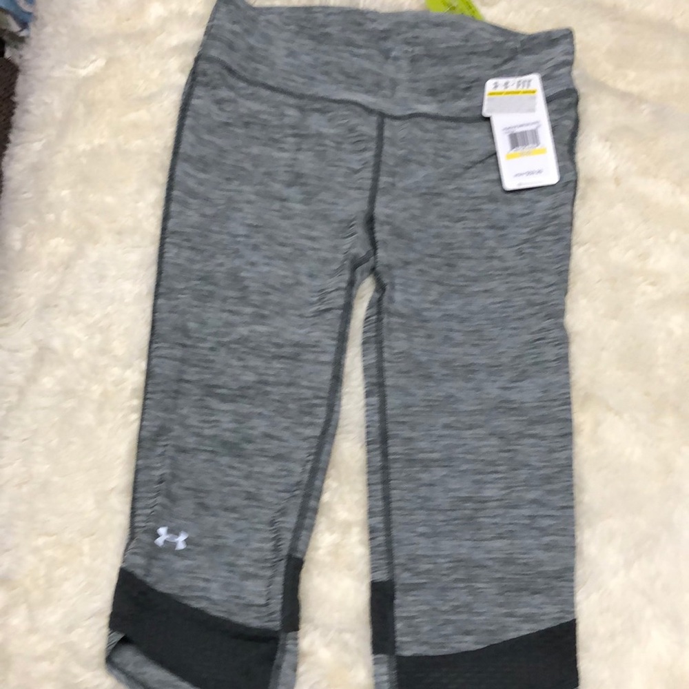 Under armor capris leggings